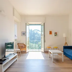Joivy Bright Apt For 5, Near Beach, In Apartment